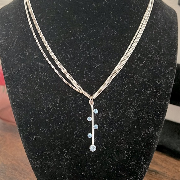 Silver and Blue Necklace - Picture 3 of 10